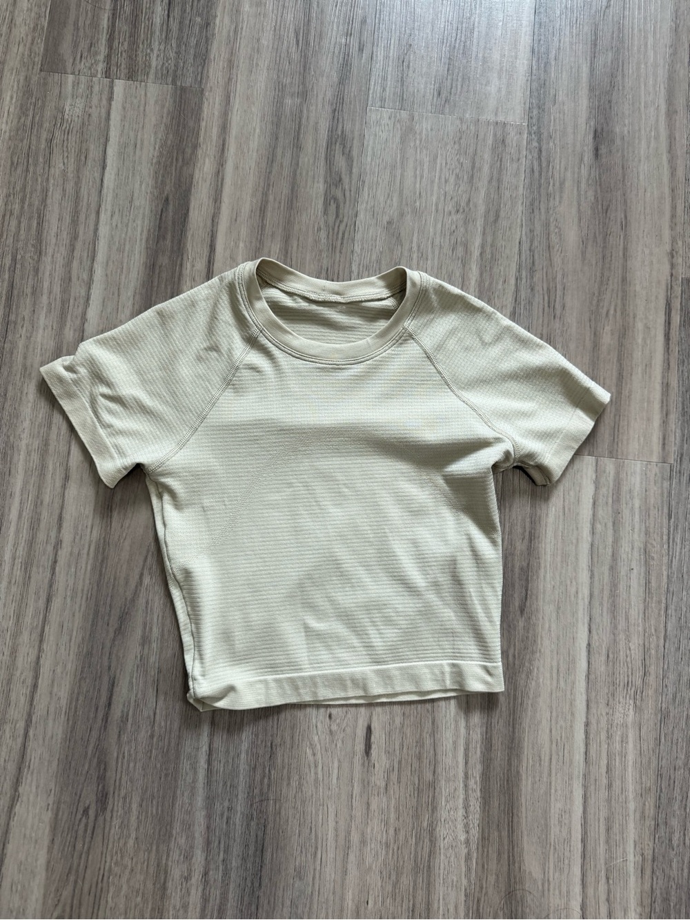 Lululemon swiftly tech short sleeve cropped